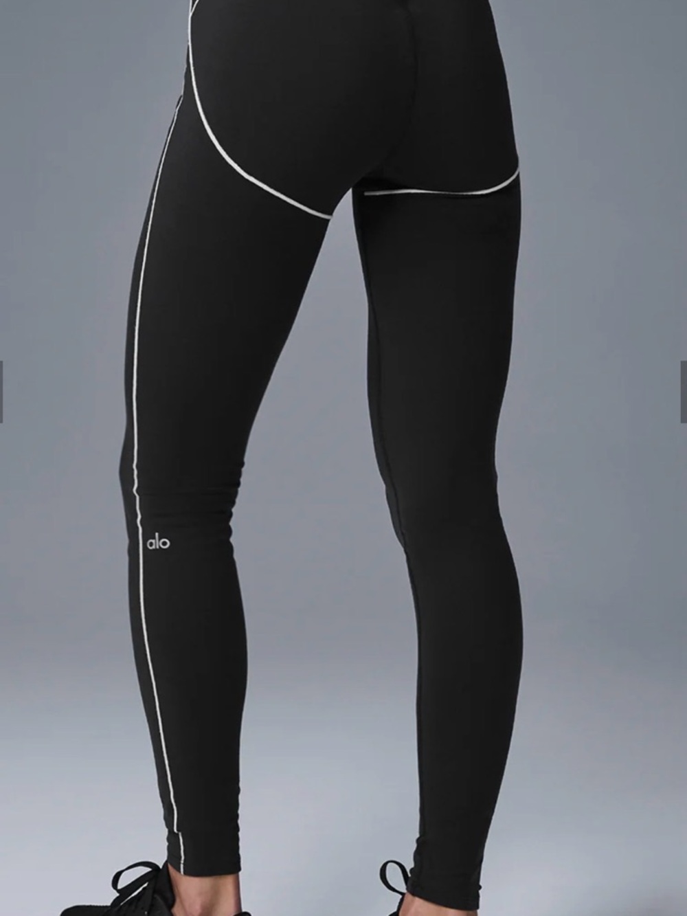 ALO Yoga Airbrush High-Waist Heart Throb Legging - Picture 3 of 5